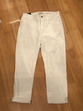 NWT Jen7 White Straight Crop and Roll Jeans Size 6